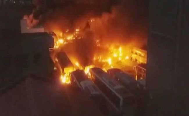 karnataka-buses-set-on-fire-in-bangalore