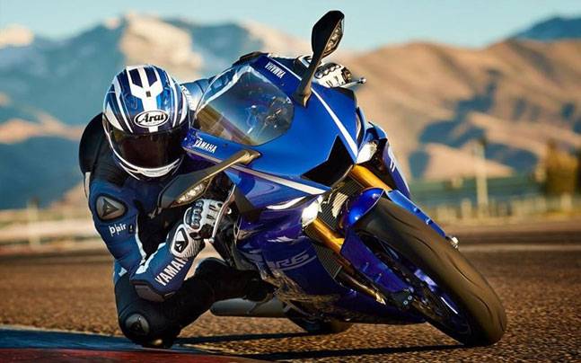 2017 Yamaha YZF-R6 Launched, Features