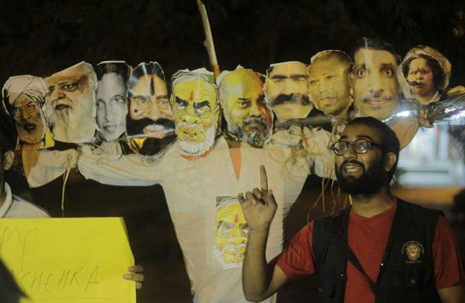 JNU students burnt effigy of PM Modi Amit Shah on Dussehra