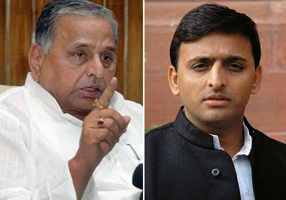 Mulayam Singh Yadav expels Akhilesh Yadav, Ram Gopal Yadav from Samajwadi Party