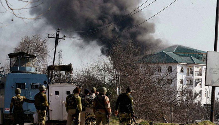 Pampore attack Encounter between army and militants