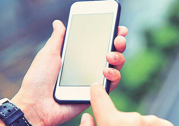 Mobile bills may go down as TRAI cuts call termination charges