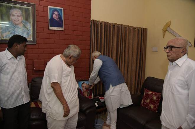 PM Narendra Modi visits Keshubhai Patel home, condoles death of son Pravin