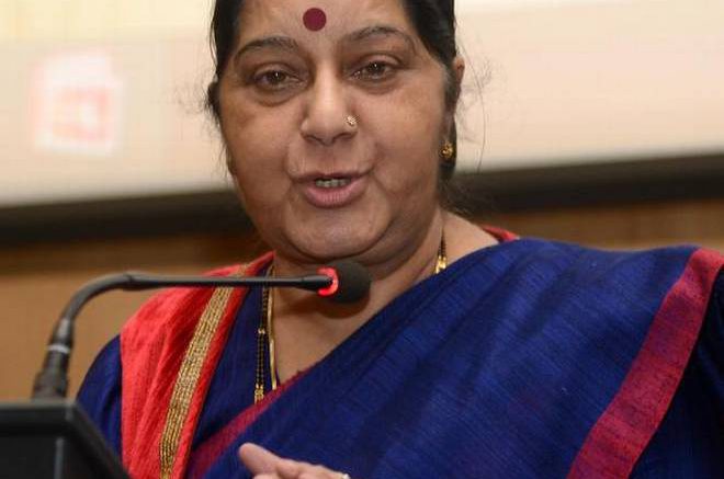 Sushma Swaraj asks Indian mission to grant medical visa to Pakistani girl for cancer treatment