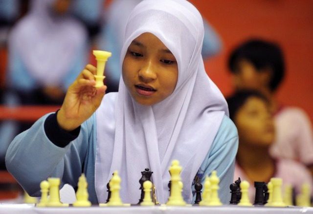 Woman chess player banned by Iran over hijab switches over to US national team